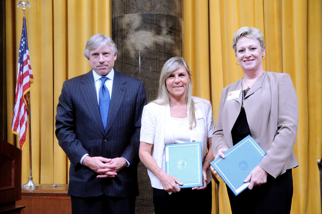 Lee Bollinger, Jett Williams and Carolyn Tate