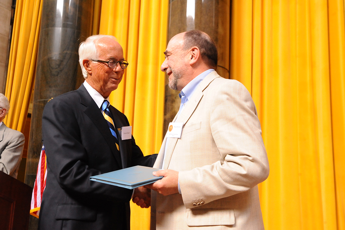 Richard Oppel and Philip Schultz