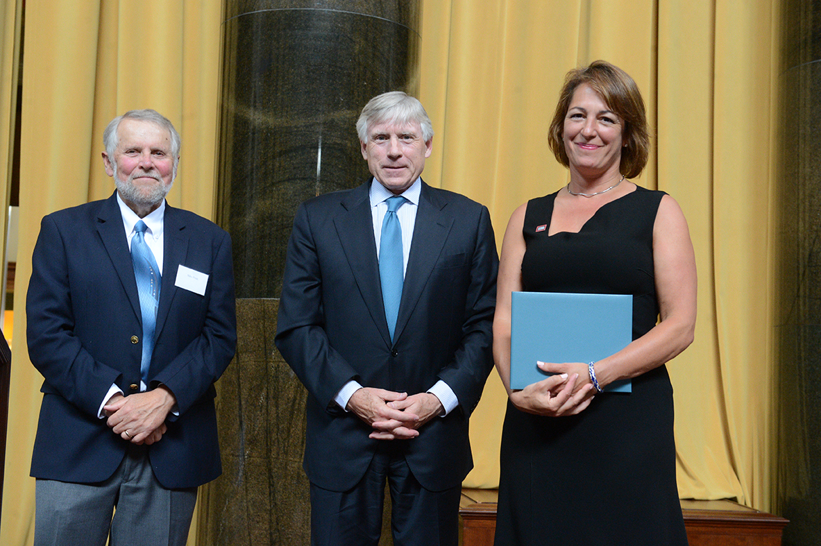 Mike Pride, Lee Bollinger and Carol D. Leonnig