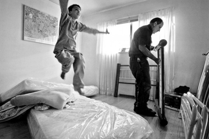Months into Saleh's recovery, hospital officials reluctantly told Raheem that they would need the Family House for other patients. A Bay Area couple -- Leslie and Daniel Troutner -- came to the rescue, finding a place for Saleh and Raheem in Oakland. Saleh jumped for joy as Daniel assembled his new bed.