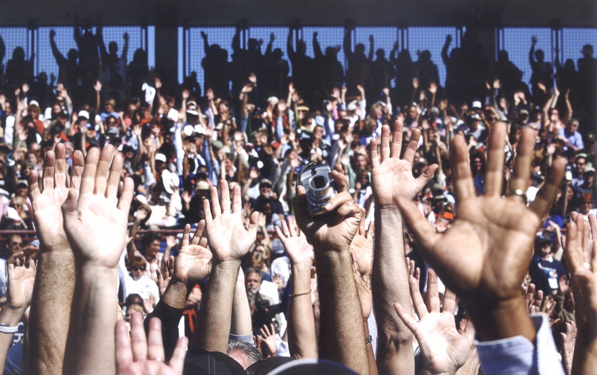 A show of hands at a rally at Ed Smith Stadium in Sarasota, Fla: Who makes under $250,000 a year?, Senator Obama asked.